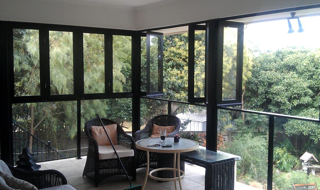 Mini Bi-Fold Vinyl Glazed Screens - Greensborough Melbourne