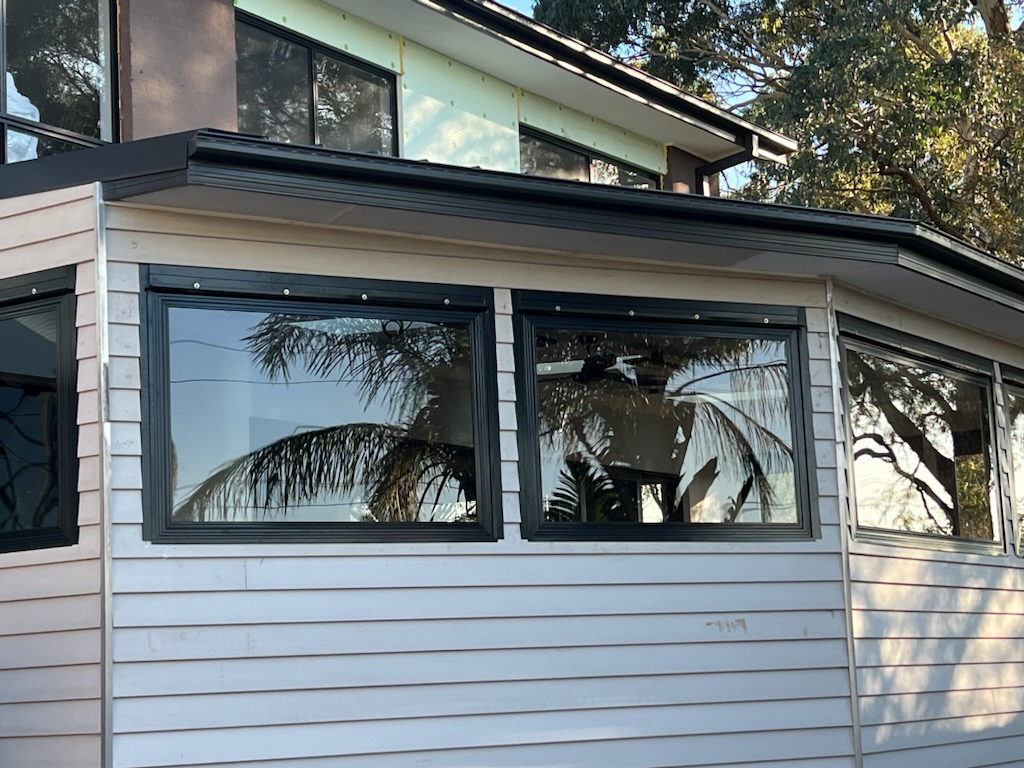 Plexiglass PVC Awning Windows and Doors