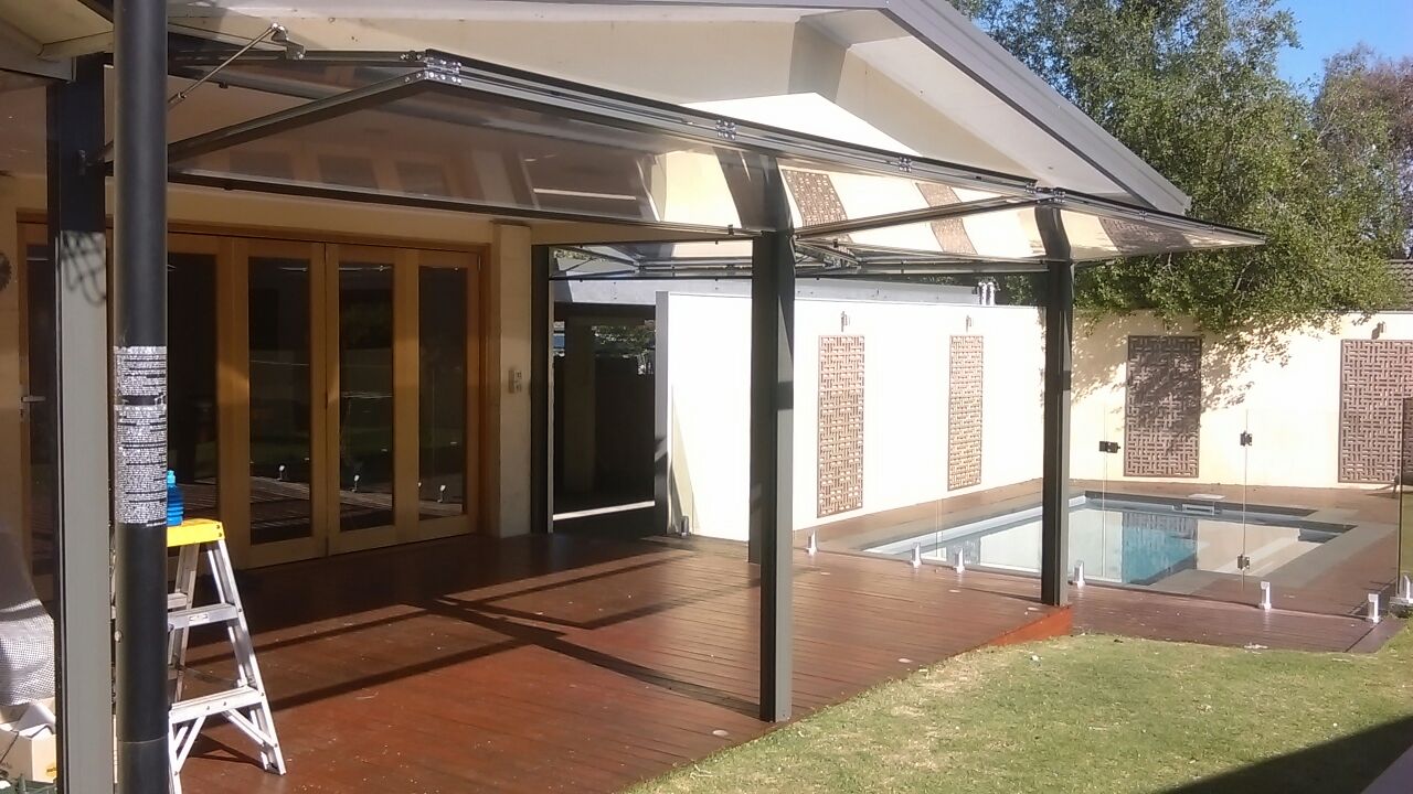 Retractable Dual Awnings